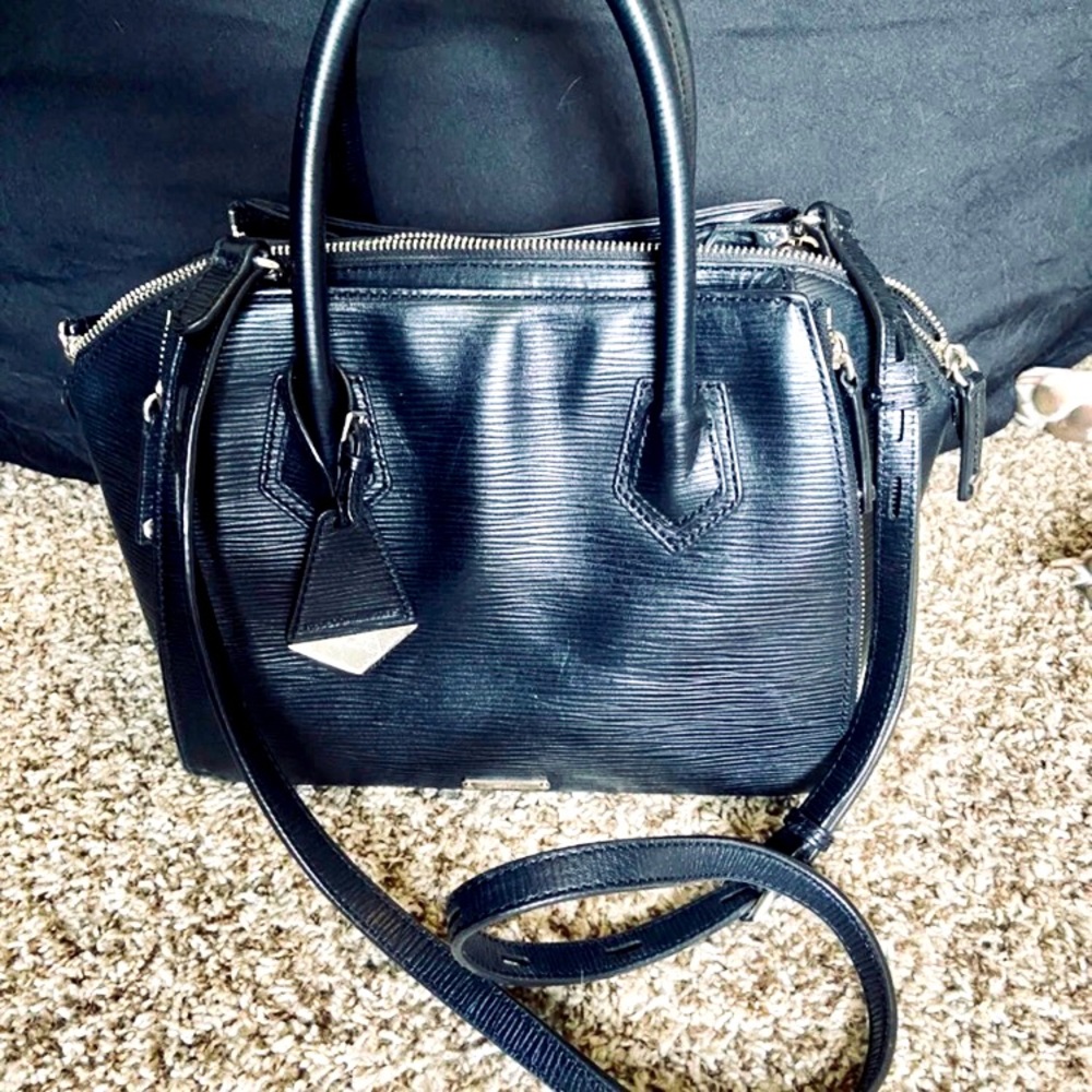 Great PreOwned Rebecca Minkoff